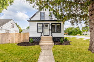 Photo of 16563 S Park Avenue South Holland IL 60473