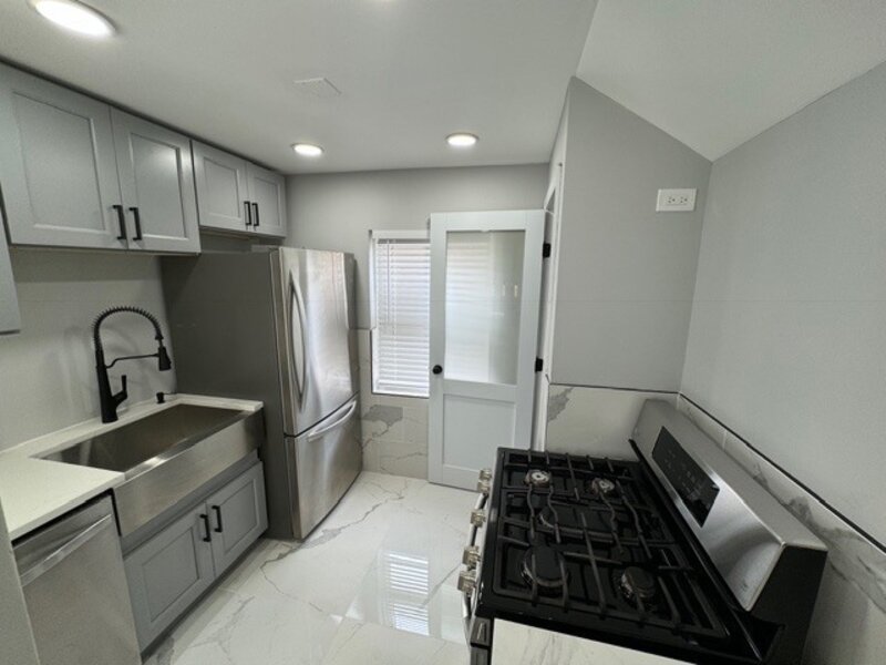 9344 S King Drive Chicago IL 60619