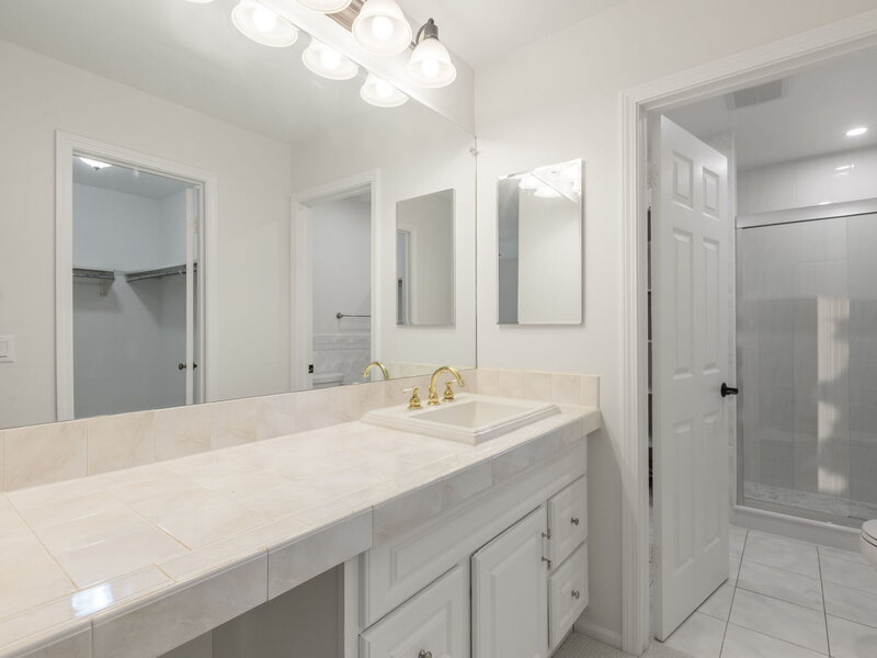 1255 Regency Court Vernon Hills IL 60061