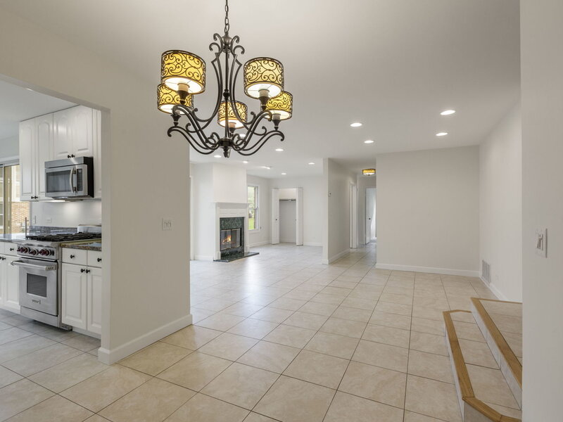 1255 Regency Court Vernon Hills IL 60061