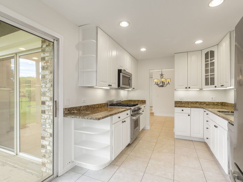 1255 Regency Court Vernon Hills IL 60061