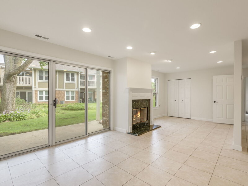 1255 Regency Court Vernon Hills IL 60061