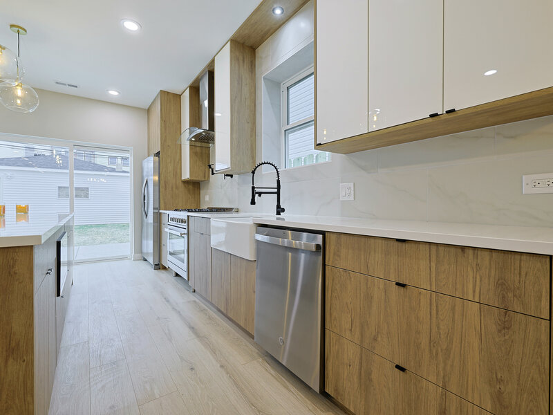 5837 W Iowa Street Chicago IL 60651