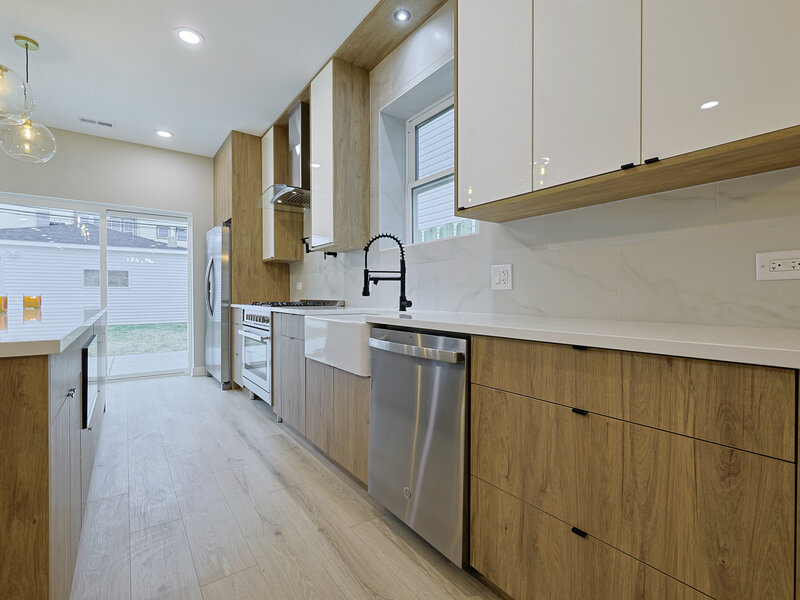 5837 W Iowa Street Chicago IL 60651