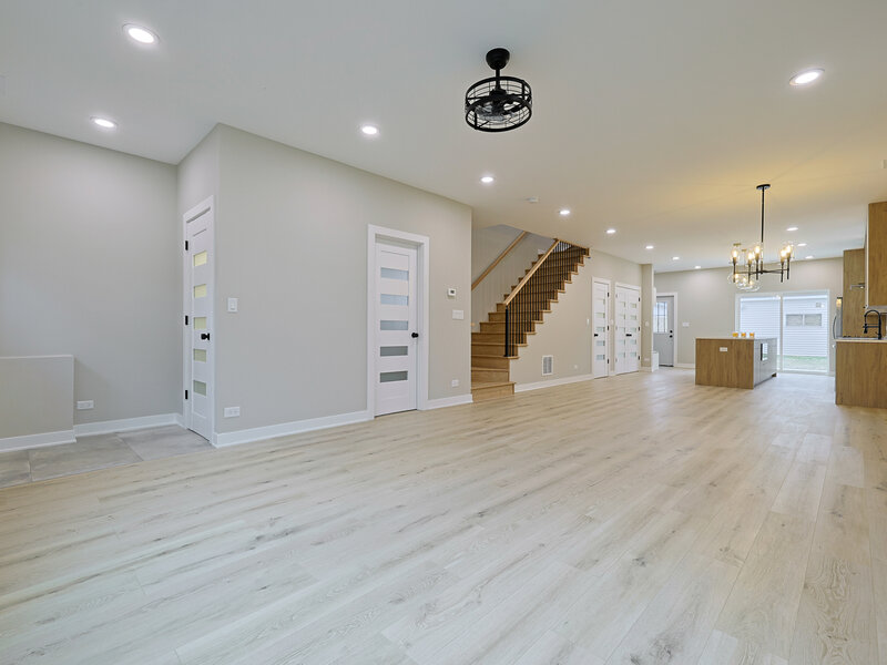 5837 W Iowa Street Chicago IL 60651
