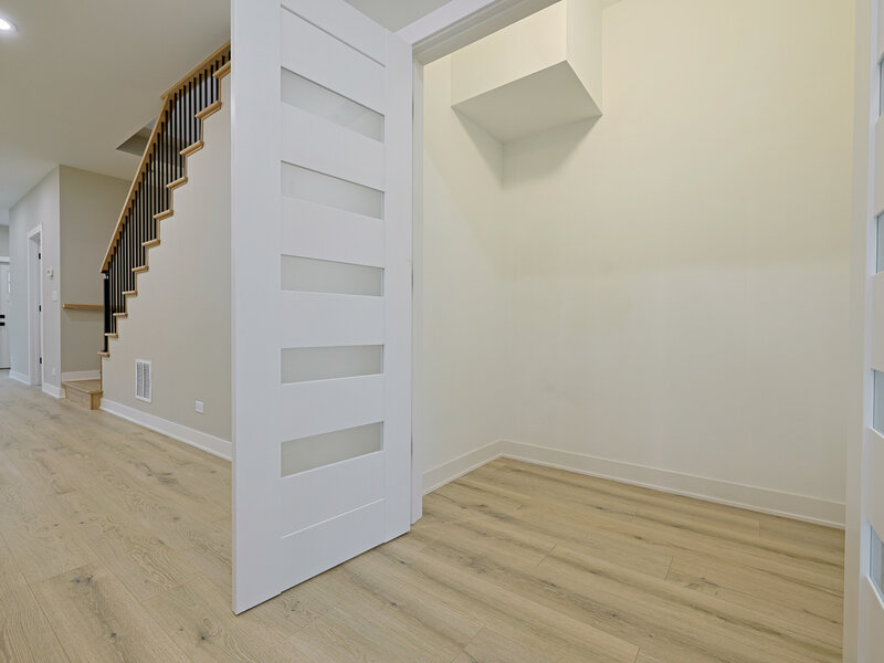 5837 W Iowa Street Chicago IL 60651