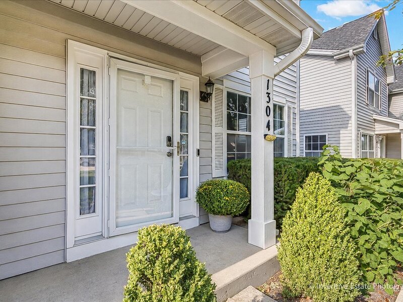 1304 Orleans Drive Mundelein IL 60060