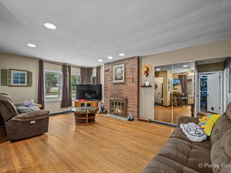 2119 Cherry Avenue Hanover Park IL 60133
