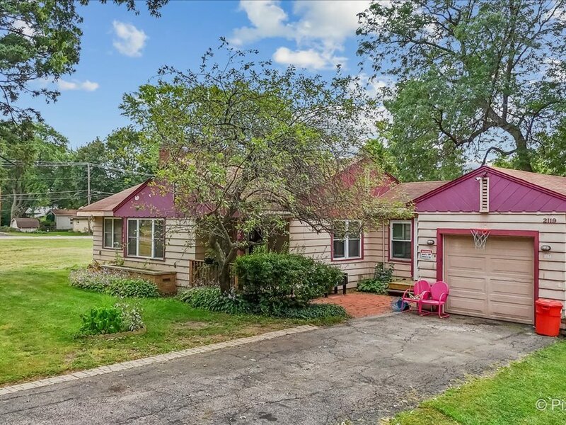 2119 Cherry Avenue Hanover Park IL 60133