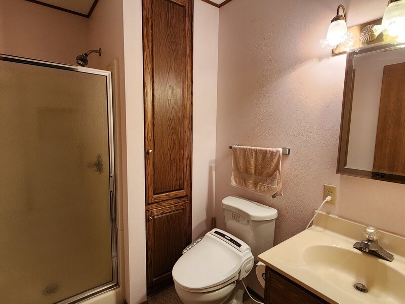 814 13th Avenue Clinton IA 52732