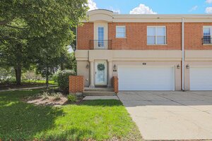 Photo of 407 Town Place Circle Buffalo Grove IL 60089 Unit 407