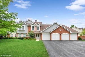 Photo of 240 Ashbury Lane Roselle IL 60172 Unit 6