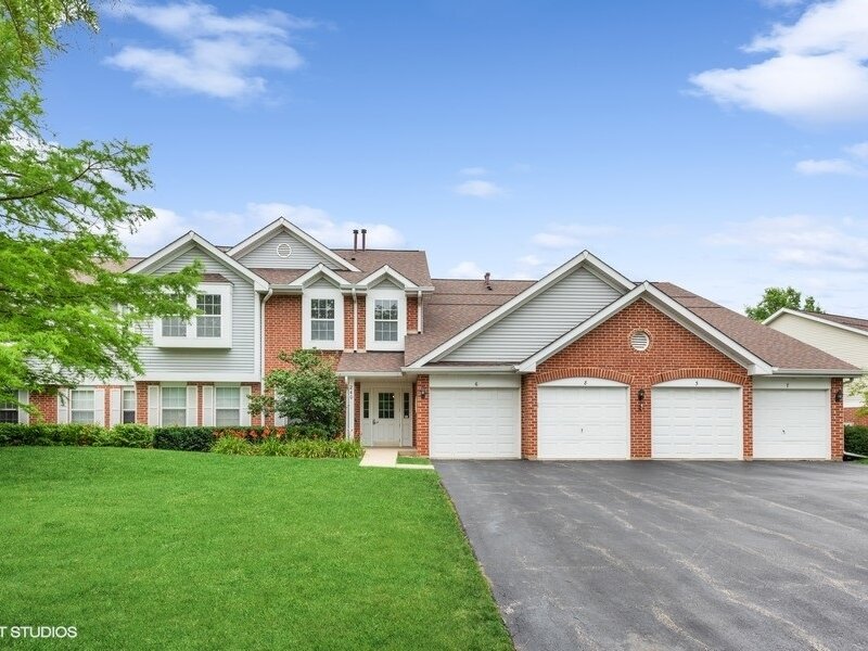 240 Ashbury Lane Roselle IL 60172