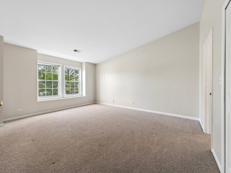 240 Ashbury Lane Roselle IL 60172