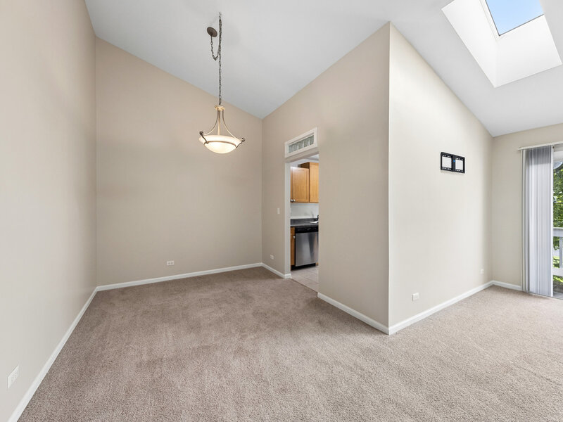 240 Ashbury Lane Roselle IL 60172