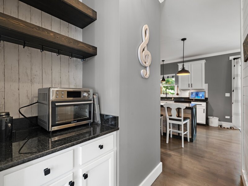 399 Asbury Avenue Fox River Grove IL 60021
