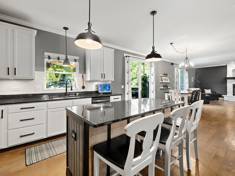 399 Asbury Avenue Fox River Grove IL 60021