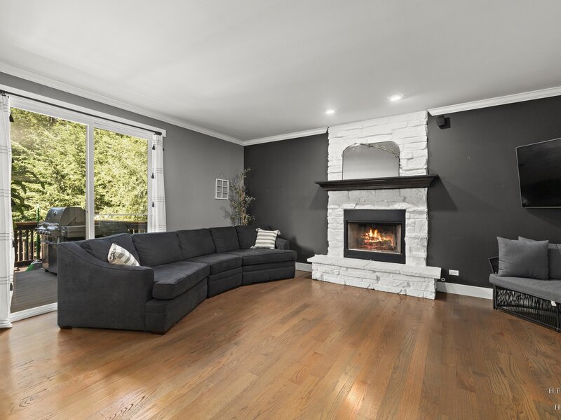 399 Asbury Avenue Fox River Grove IL 60021