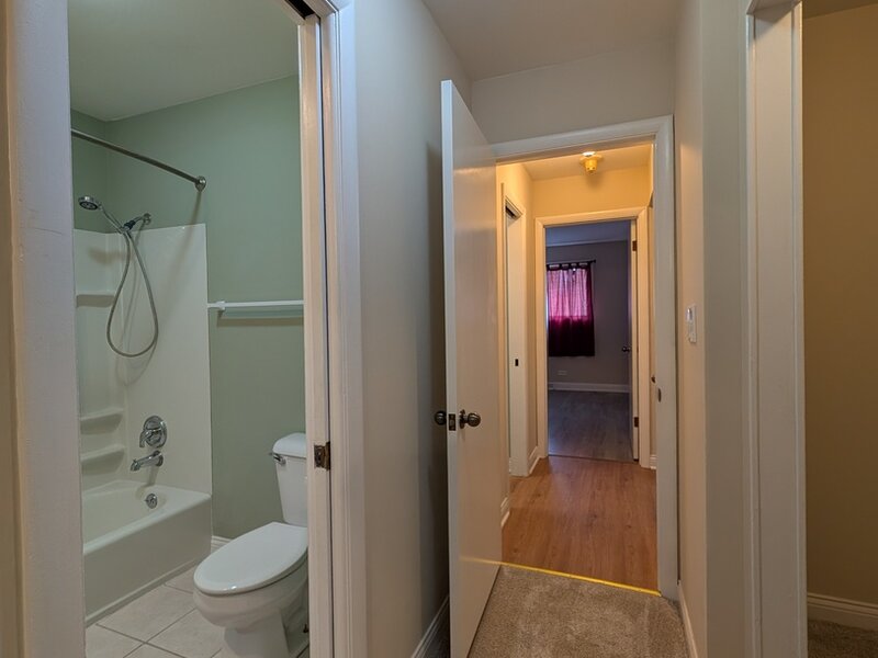1958 W Morse Avenue Chicago IL 60626