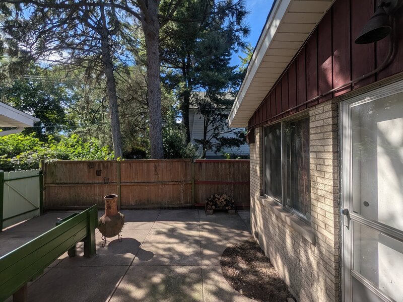 1958 W Morse Avenue Chicago IL 60626