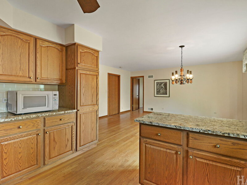 612 Edelweiss Drive Antioch IL 60002
