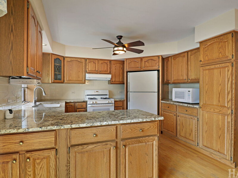 612 Edelweiss Drive Antioch IL 60002