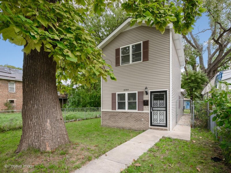 15709 Lexington Avenue Harvey IL 60426