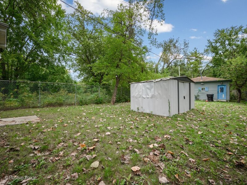 15709 Lexington Avenue Harvey IL 60426