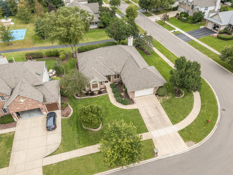 781 Arrowhead Drive Yorkville IL 60560