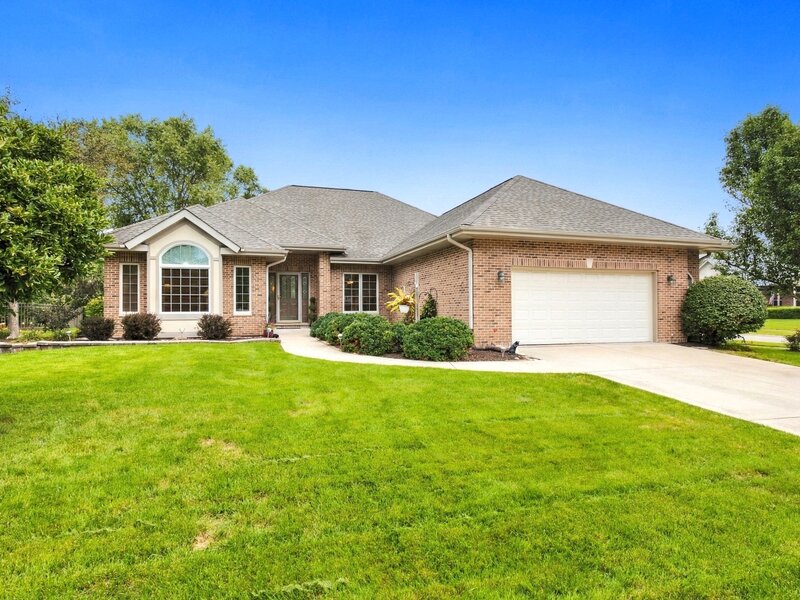 781 Arrowhead Drive Yorkville IL 60560