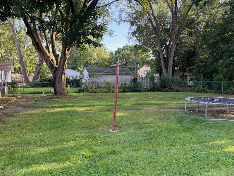 2010 Latham Street Rockford IL 61103