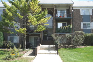 Photo of 1503 N Windsor Drive Arlington Heights IL 60004 Unit 302