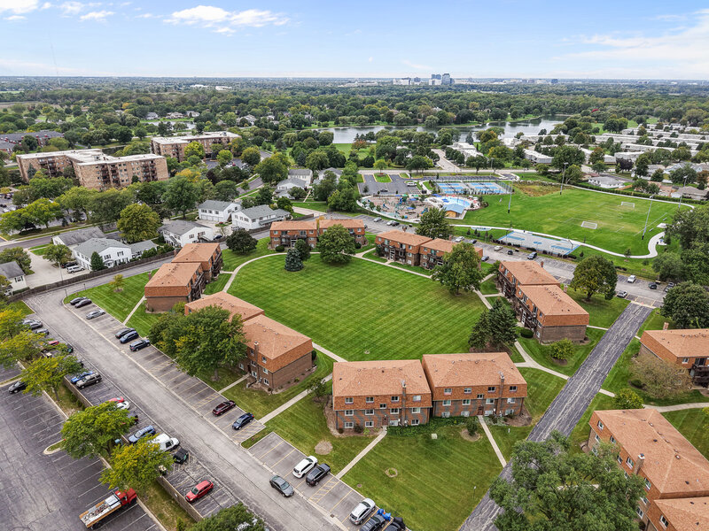 113 Boardwalk Street Elk Grove Village IL 60007