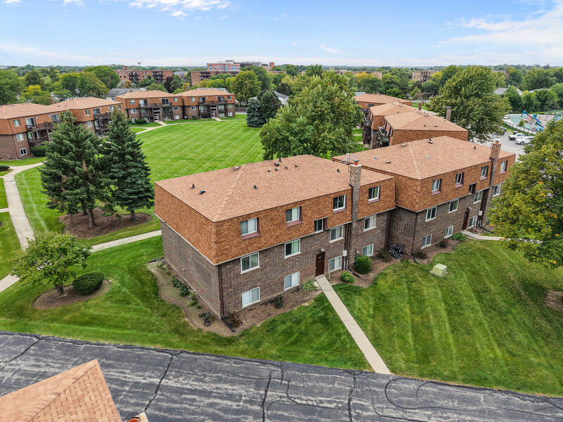 113 Boardwalk Street Elk Grove Village IL 60007