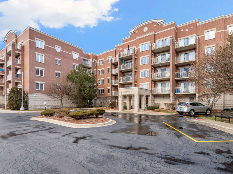 6559 W George Street Chicago IL 60634