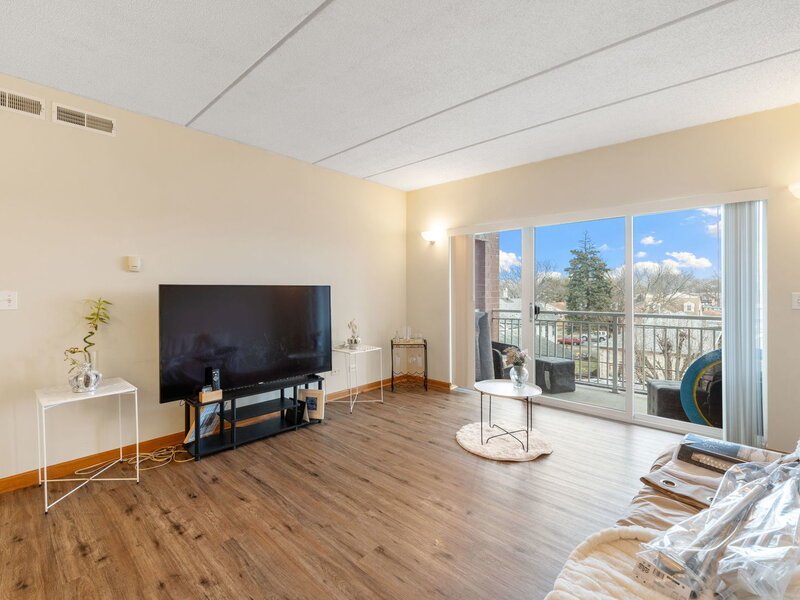 6559 W George Street Chicago IL 60634