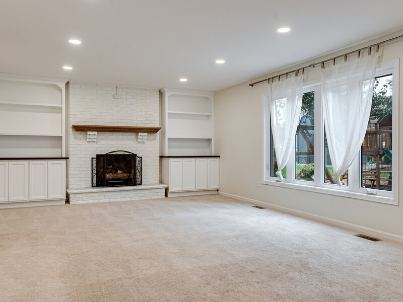1124 Covington Drive Lemont IL 60439