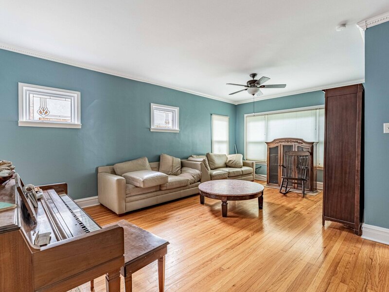 718 N Ridgeland Avenue Oak Park IL 60302