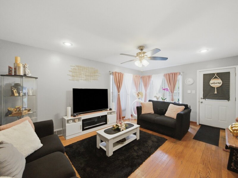 2847 N Moody Avenue Chicago IL 60634