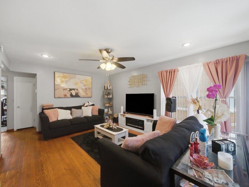 2847 N Moody Avenue Chicago IL 60634