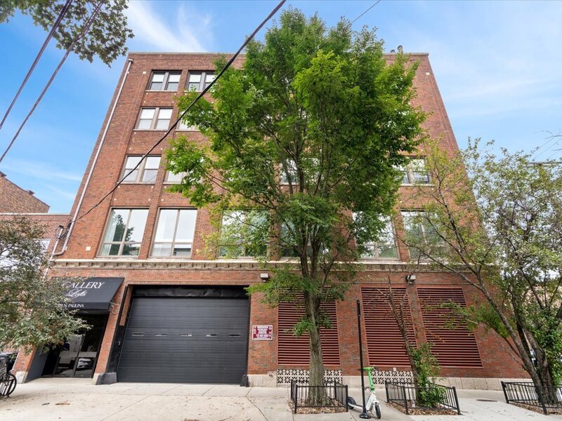 3323 N Paulina Street Chicago IL 60657