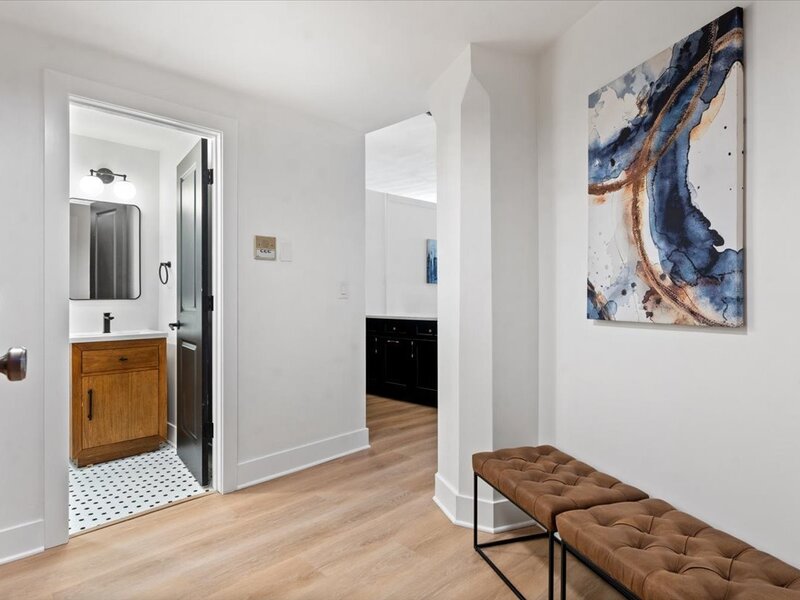3323 N Paulina Street Chicago IL 60657