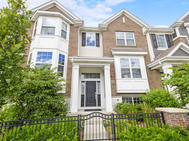9242 143rd Street Orland Park IL 60462