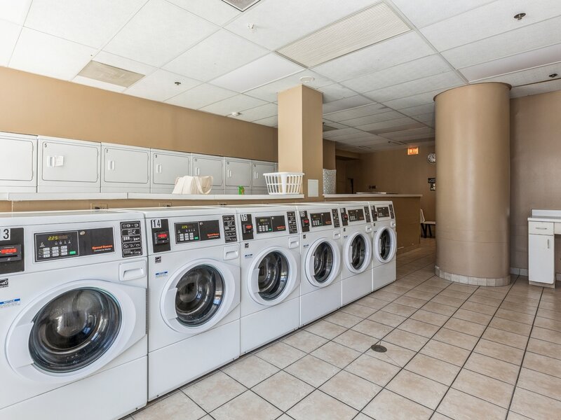 111 W Maple Street Chicago IL 60610