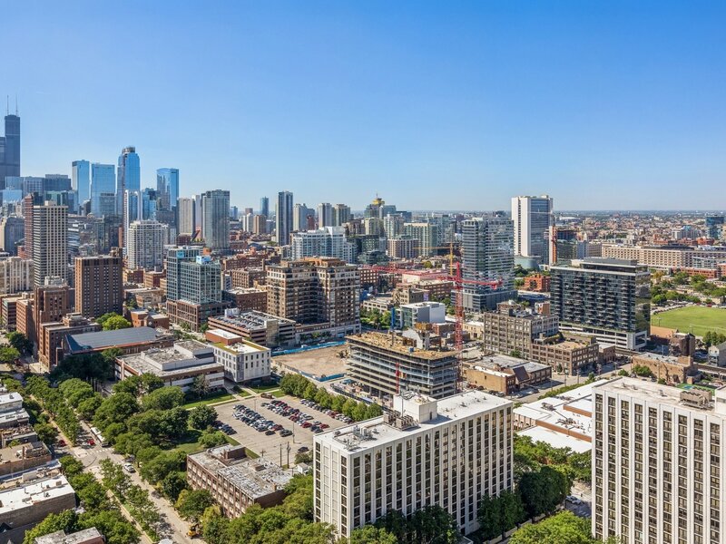 111 W Maple Street Chicago IL 60610
