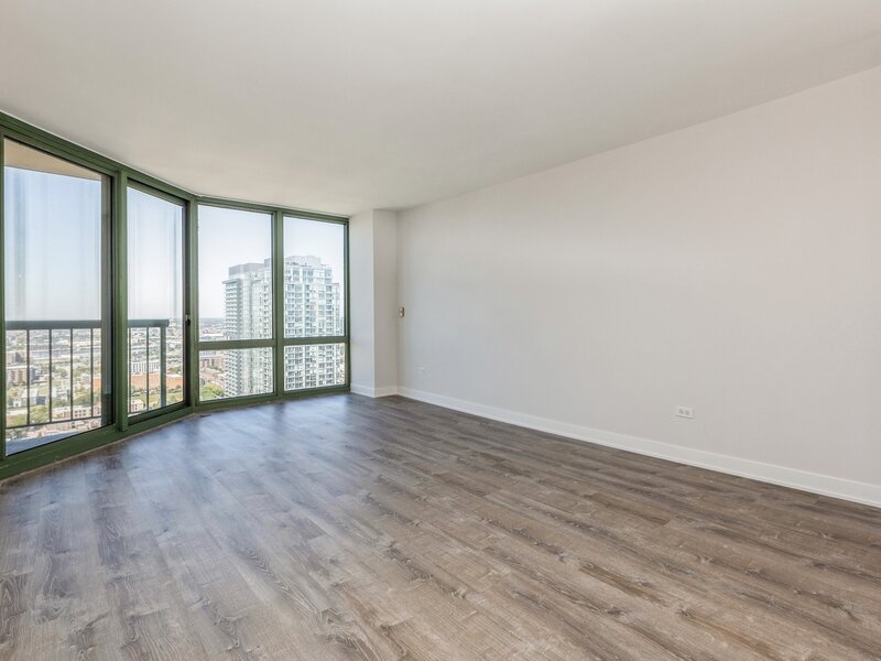 111 W Maple Street Chicago IL 60610