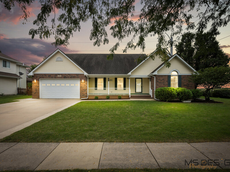 1338 Foxbend Drive Sycamore IL 60178