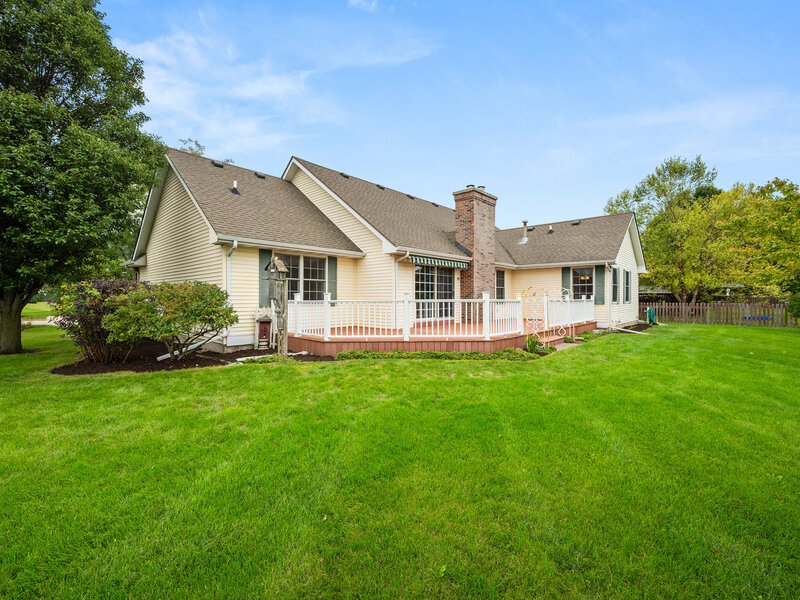 1338 Foxbend Drive Sycamore IL 60178