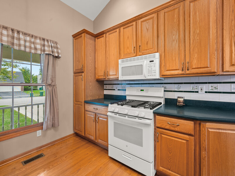 1338 Foxbend Drive Sycamore IL 60178