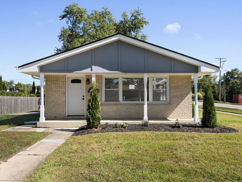 14057 S Hoxie Avenue Burnham IL 60633